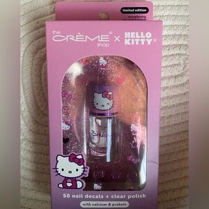 Crème x hello kitty nail